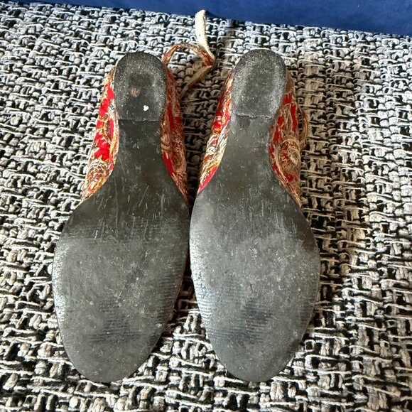 Elegant Red Wedge Sandals - Picture 7 of 9